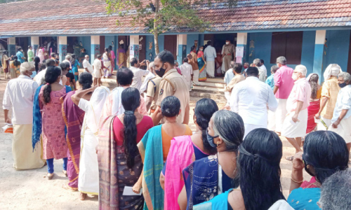 മാ​രാ​യ​മു​ട്ടം സ​ർ​വി​സ് സ​ഹ​ക​ര​ണ​ബാ​ങ്ക് തെ​ര​ഞ്ഞെ​ടു​പ്പിൽ കോൺഗ്രസ്​ പാനലിന്​ വിജയം; സംഘർഷം