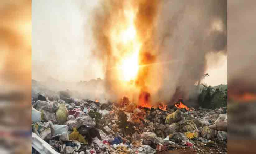 വളക്കുഴിയിലെ മാ​ലി​ന്യ സം​സ്ക​ര​ണ കേ​ന്ദ്ര​ത്തി​ല്‍ വൻ തീപിടിത്തം