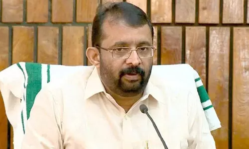 രമേശ് ചെന്നിത്തലയെ പൊന്നാനിയിൽ മത്സരിക്കാൻ വെല്ലുവിളിച്ച് ശ്രീരാമകൃഷ്ണൻ