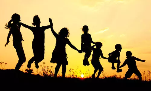 മുതിർന്നവർക്ക് മാത്രമല്ല കുട്ടികൾക്കുമുണ്ട് സങ്കടവും സന്തോഷവും ടെൻഷനുകളുമെല്ലാം മുതിർന്നവർക്ക് മാത്രമല്ല കുട്ടികൾക്കുമുണ്ട് സങ്കടവും സന്തോഷവും ടെൻഷനുകളുമെല്ലാം