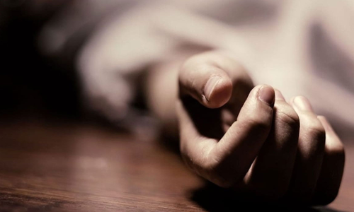 വിസിൽ തൊണ്ടയിൽ കുടുങ്ങി, ചികിത്സ കിട്ടാതെ അലഞ്ഞ്​ കുടുംബം; എട്ടുവയസുകാരി ശ്വാസം മുട്ടി മരിച്ചു