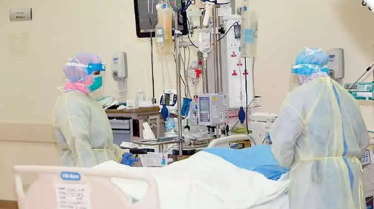 കോ​വി​ഡ്​: തീ​വ്ര പ​രി​ച​ര​ണ വി​ഭാ​ഗ​ത്തി​ൽ രോഗികൾ ഉ​യ​രു​ന്നു