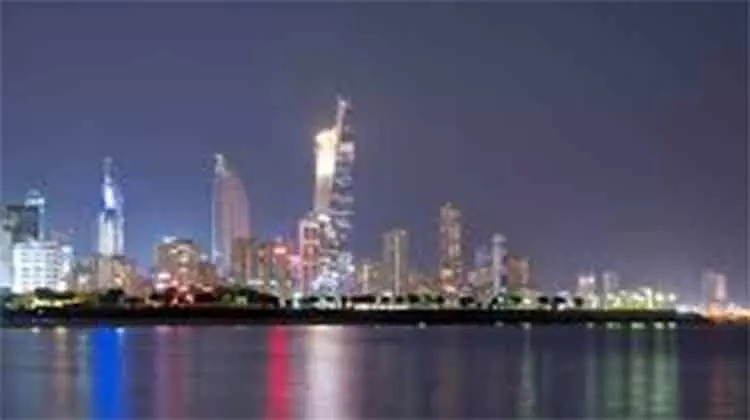 വാണിജ്യകേന്ദ്രങ്ങൾ അടക്കാനുള്ള തീരുമാനം പുനഃപരിശോധിക്കാൻ സാധ്യത വാണിജ്യകേന്ദ്രങ്ങൾ അടക്കാനുള്ള തീരുമാനം പുനഃപരിശോധിക്കാൻ സാധ്യത