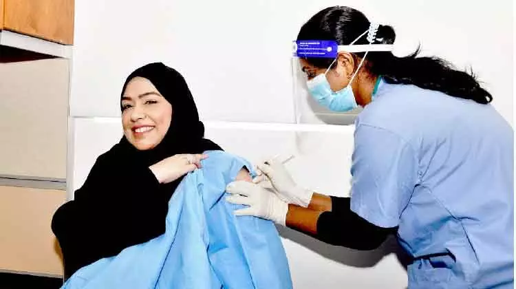 കോവിഡ് കുത്തിവെപ്പെടുത്താലും പ്രതിരോധ നടപടികൾ സ്വീകരിക്കണം കോവിഡ് കുത്തിവെപ്പെടുത്താലും പ്രതിരോധ നടപടികൾ സ്വീകരിക്കണം