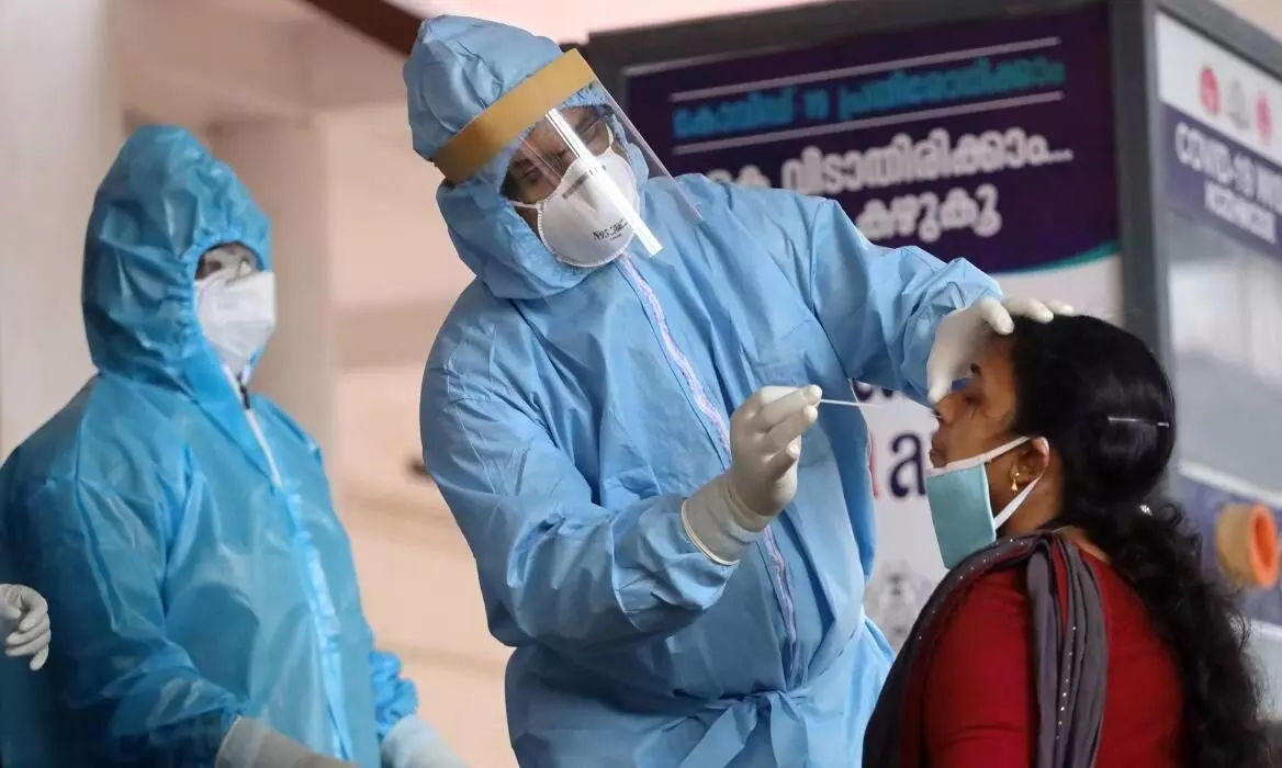 രാജ്യത്ത് 24 മണിക്കൂറിനുള്ളിൽ 11,831 പേർക്കു കൂടി കോവിഡ്, 84 പേർ മരിച്ചു രാജ്യത്ത് 24 മണിക്കൂറിനുള്ളിൽ 11,831 പേർക്കു കൂടി കോവിഡ്, 84 പേർ മരിച്ചു