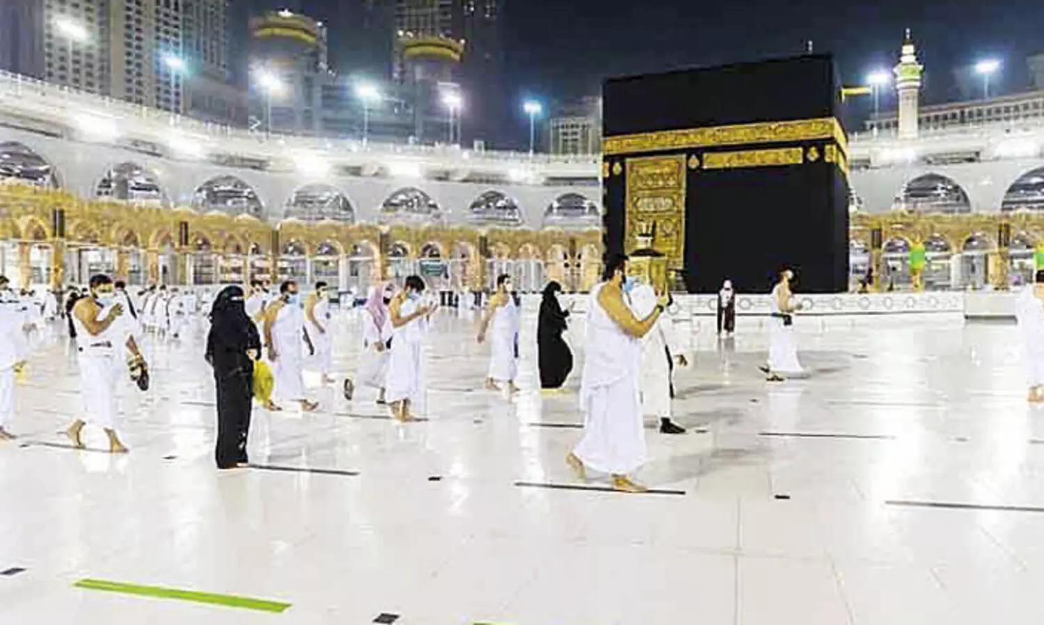 പു​ന​രാ​രം​ഭി​ച്ച ഉം​റ തീ​ർ​ഥാ​ട​നം വി​ദേ​ശ​ത്തു​നി​ന്ന്​ എ​ത്തി​യ​ത്​   ഒ​രു​ല​ക്ഷം തീ​ർ​ഥാ​ട​ക​ർ