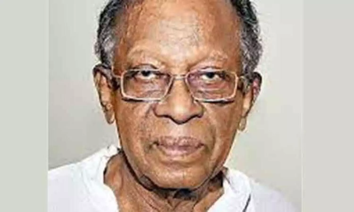 ഡോ. ​സു​കു​മാ​ർ അ​ഴീ​ക്കോ​ട് അ​നു​സ്മ​ര​ണം സം​ഘ​ടി​പ്പി​ച്ചു