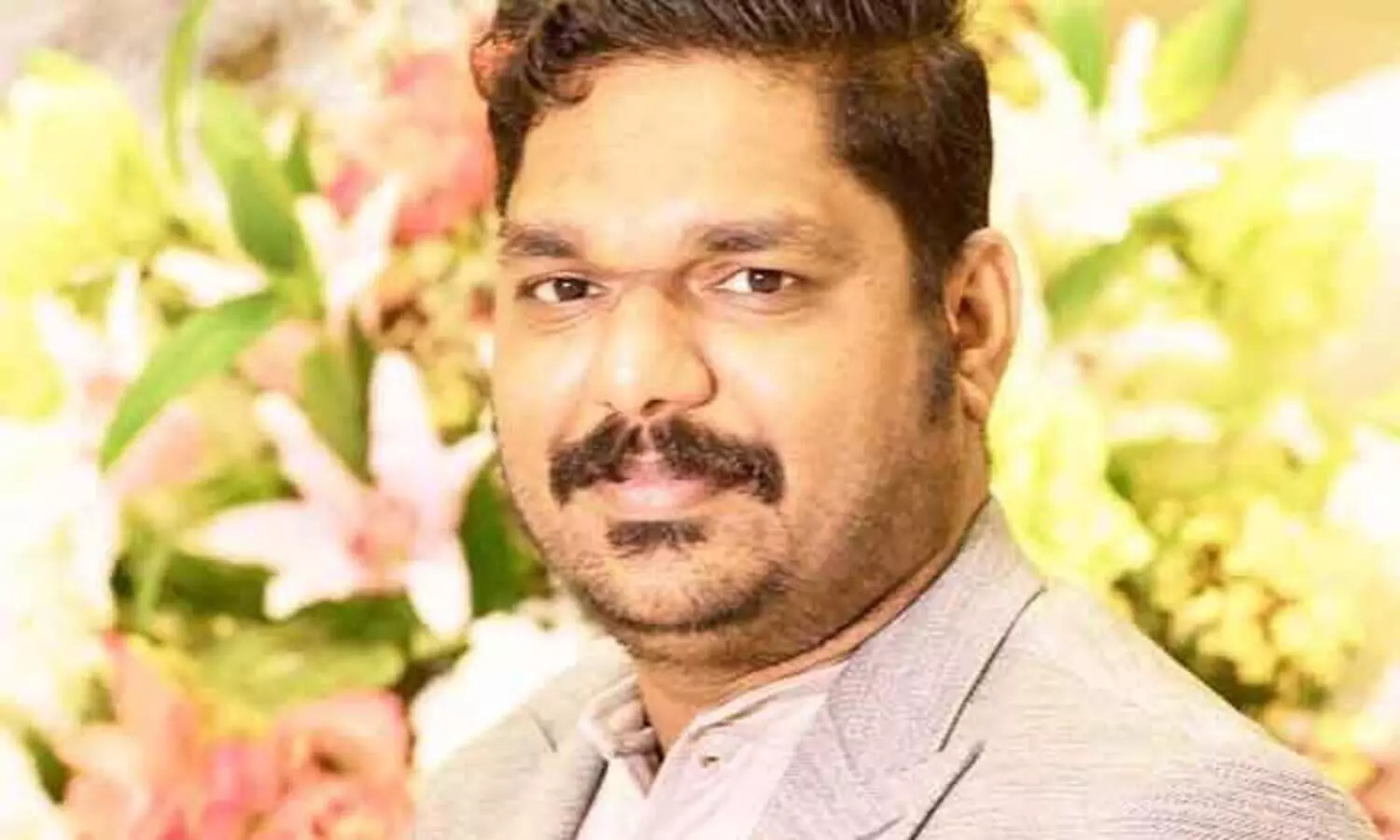 ജോ​മോെൻറ മൃ​ത​ദേ​ഹം നാ​ട്ടി​ലേ​ക്ക് കൊ​ണ്ടു​പോ​യി;   സം​സ്കാ​രം ഇ​ന്ന്