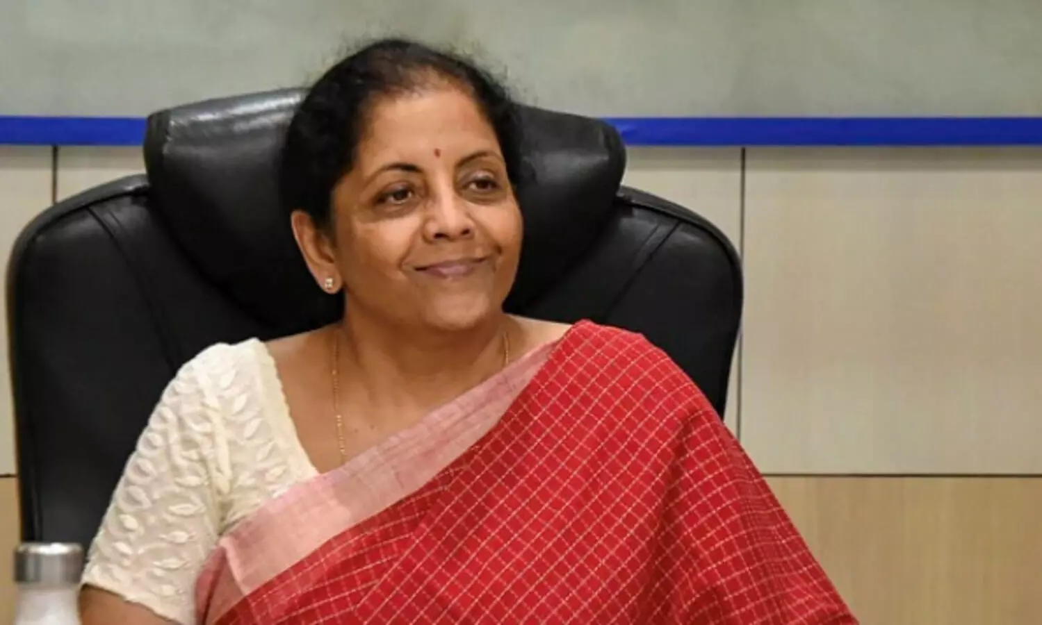 എല്ലാ ബാങ്കും സ്വകാര്യവത്കരിക്കില്ല; തൊഴിലാളികളുടെ താൽപര്യം സംരക്ഷിക്കും -ധനമന്ത്രി നിർമല സീതാരാമൻ