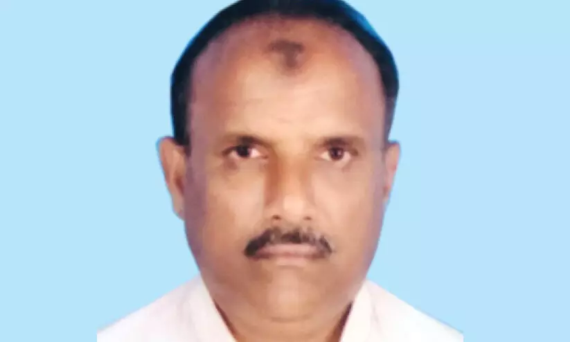 കാറിൽ ലോറിയിടിച്ച് ഒരാൾ മരിച്ചു; മൂന്നുപേർക്ക് പരിക്ക്