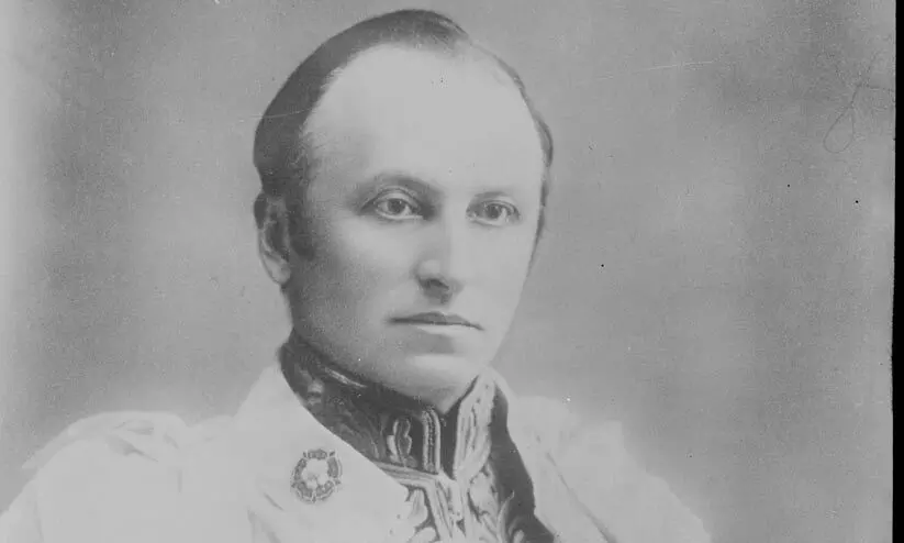 ബ്രിട്ടീഷ് ഗവർണർ ജനറലായിരുന്ന ജോർജ്ജ് നഥാനിയൽ കഴ്സൻ