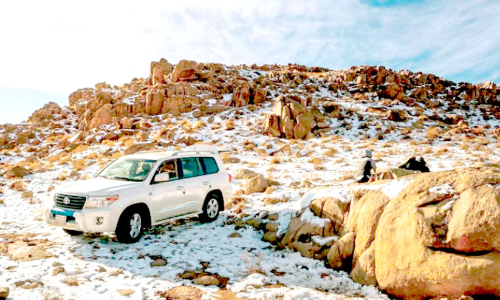 ശൈ​ത്യ​കാ​ല ടൂ​റി​സം - ത​ബൂ​ക്കി​ലെ ജ​ബ​ൽ അ​ൽ​ലോ​സ് സ​ഞ്ചാ​രി​ക​ളു​ടെ ഇ​ഷ്​​ട കേ​ന്ദ്രം