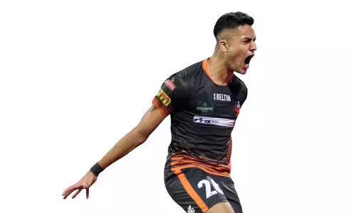 വെ​ടി​ച്ചി​ല്ലാ​കു​ന്ന സൂ​പ്പ​ർ സ​ബ്ബു​ക​ൾ