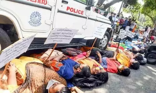 പിൻവാതിൽ നിയമന പ്രശ്​നം ലോക്​സഭയിൽ