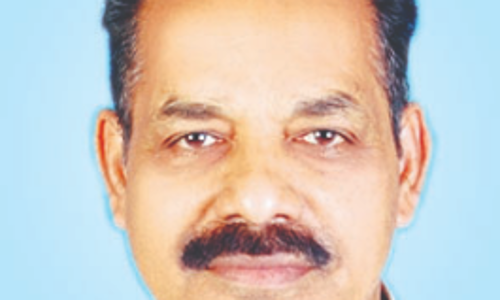 മണ്ണുമാന്തി യന്ത്രം തട്ടി സ്‌കൂട്ടര്‍ യാത്രക്കാരൻ മരിച്ചു