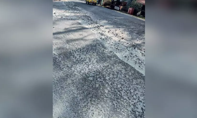 നഗരത്തിലെത്തുന്നവർ ചോദിക്കുന്നു; എന്നവസാനിക്കും ഈ ദുരിതയാത്ര ? നഗരത്തിലെത്തുന്നവർ ചോദിക്കുന്നു; എന്നവസാനിക്കും ഈ ദുരിതയാത്ര ?