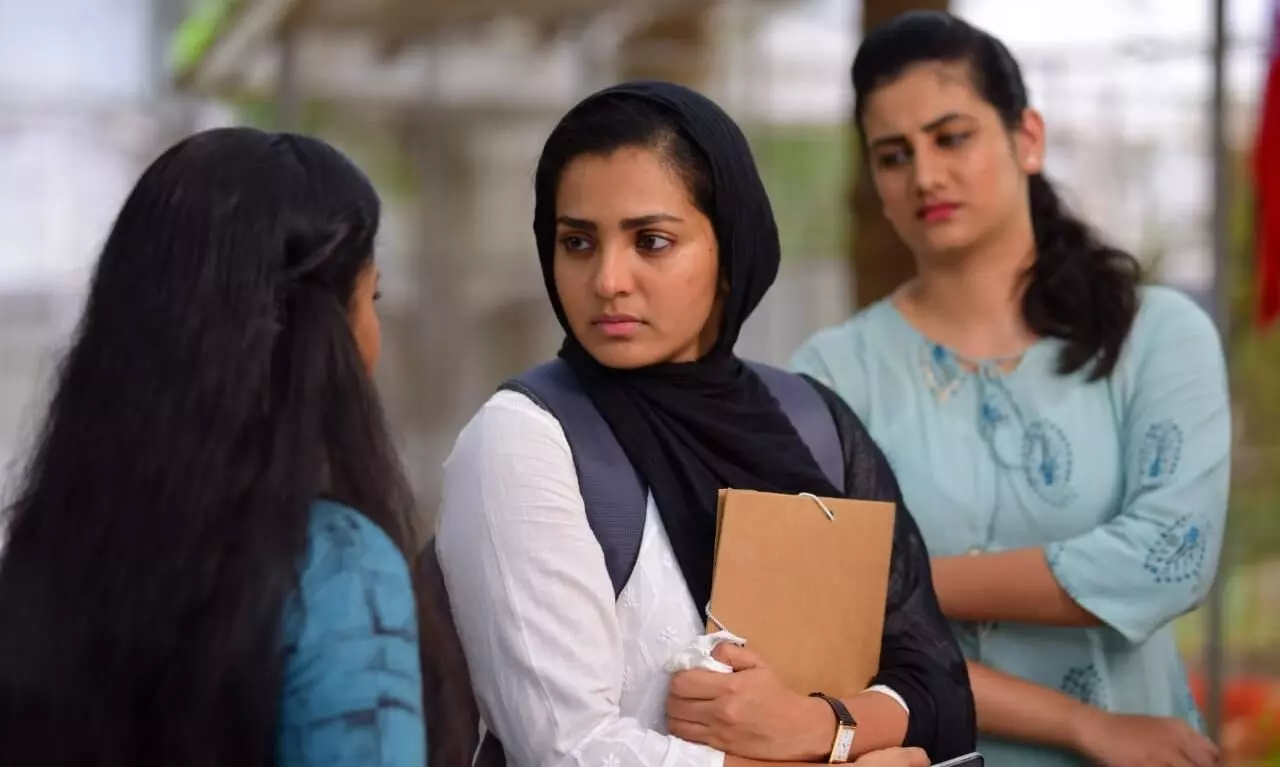 പാര്വ്വതി തിരുവോത്ത് നായികയാകുന്ന വര്ത്തമാനം മാര്ച്ച് 12 ന് തിയറ്ററുകളിൽ പാര്വ്വതി തിരുവോത്ത് നായികയാകുന്ന വര്ത്തമാനം മാര്ച്ച് 12 ന് തിയറ്ററുകളിൽ