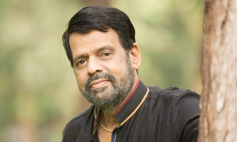 എന്നിട്ടും നസീമേ, നിങ്ങൾക്ക് വേണ്ടി ആരും എന്നോട് ശിപാർശ ചെയ്തില്ലല്ലോ എന്നിട്ടും നസീമേ, നിങ്ങൾക്ക് വേണ്ടി ആരും എന്നോട് ശിപാർശ ചെയ്തില്ലല്ലോ