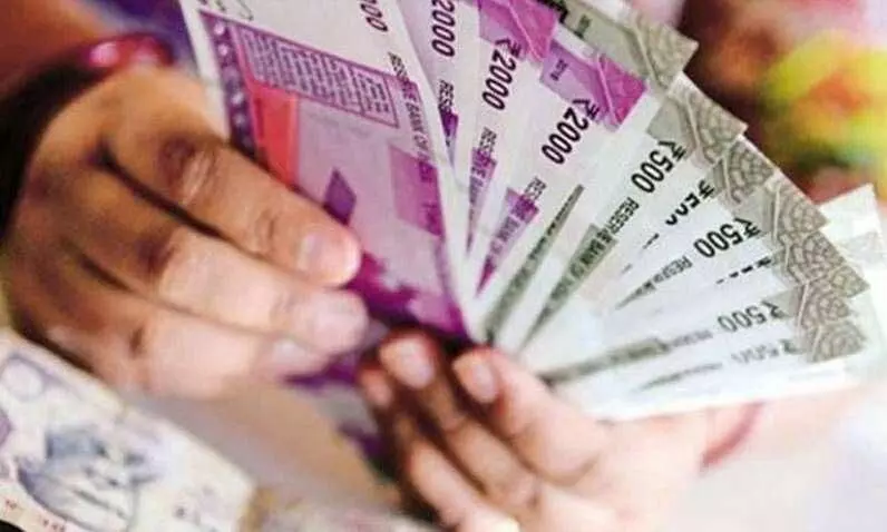 പരിഷ്‌കരിച്ച പെന്‍ഷന്‍ ഏപ്രില്‍ ഒന്നുമുതല്‍