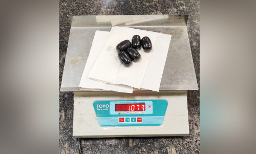 കരിപ്പൂരിൽ 53 ലക്ഷത്തി​െൻറ സ്വർണം പിടികൂടി