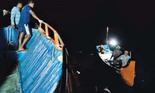 കടലില്‍ അപകടത്തിൽപെട്ട മത്സ്യത്തൊഴിലാളികളെ രക്ഷപ്പെടുത്തി