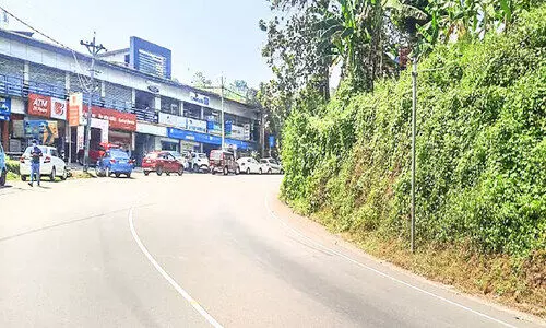 ദേശീയപാതയില്‍ മരണക്കെണിയൊരുക്കി കൊടുംവളവുകള്‍