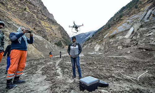 ത​പോ​വ​ൻ ദുരന്തം: തു​ര​ങ്ക​ത്തി​ൽ കു​ടു​ങ്ങി​യ​വ​രെ ര​ക്ഷ​പ്പെ​ടു​ത്താ​ൻ ശ്ര​മം തു​ട​രു​ന്നു