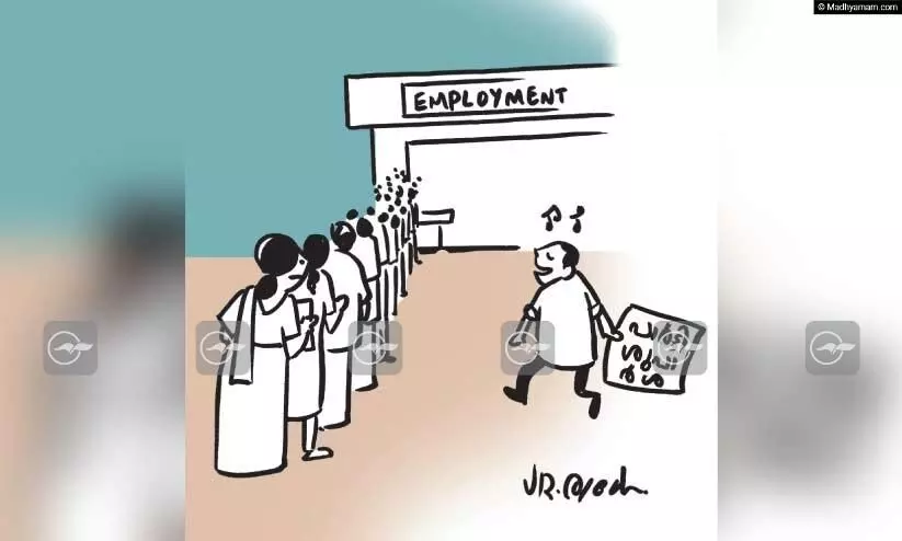 ക​യ​റി​പ്പ​റ്റാ​ൻ ക​ത്തു​ത​ന്നെ മു​ഖ്യം...