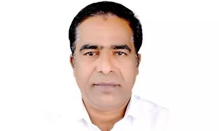 പ്രവാസികളെ പറ്റിക്കാൻ പിണറായി സർക്കാറിെൻറ തട്ടിപ്പ് പ്രവാസികളെ പറ്റിക്കാൻ പിണറായി സർക്കാറിെൻറ തട്ടിപ്പ്