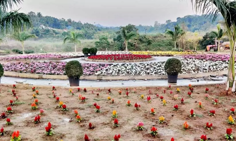 വിനോദ സഞ്ചാരികളെ വരൂ