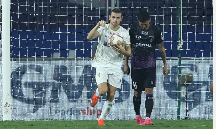 അവസാന സ്ഥാനക്കാരായ ഒഡിഷയോടും സമനില വഴങ്ങി കൊമ്പന്മാർ (2-2) അവസാന സ്ഥാനക്കാരായ ഒഡിഷയോടും സമനില വഴങ്ങി കൊമ്പന്മാർ (2-2)