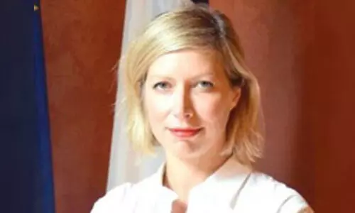 കു​വൈ​ത്തി​ലെ ഫ്ര​ഞ്ച്​ അം​ബാ​സ​ഡ​ർ​ക്ക്​ കോ​വി​ഡ്​