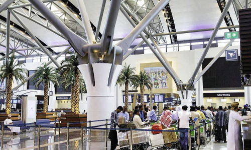 തി​ങ്ക​ളാ​ഴ്​​ച മു​ത​ൽ എത്തു​ന്ന​വ​ർ​ക്ക്​ ഹോ​ട്ട​ൽ ക്വാ​റ​​ൻ​റീ​ൻ നി​ർ​ബ​ന്ധം