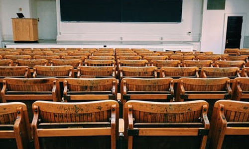 ഒന്നാംവർഷ ബിരുദ ക്ലാസുകൾ തിങ്കളാഴ്​ച തുടങ്ങും