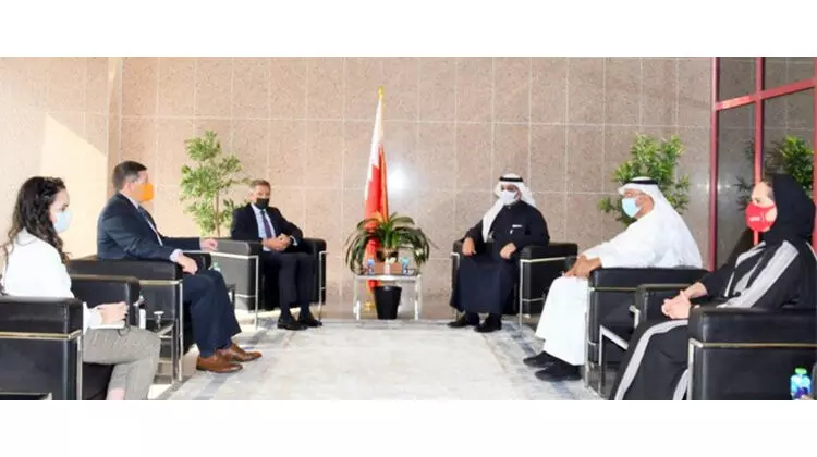 ബ്രി​ട്ടീ​ഷ്​ പ്ര​തി​നി​ധി​യു​മാ​യി ധ​ന​മ​ന്ത്രി ച​ർ​ച്ച ന​ട​ത്തി