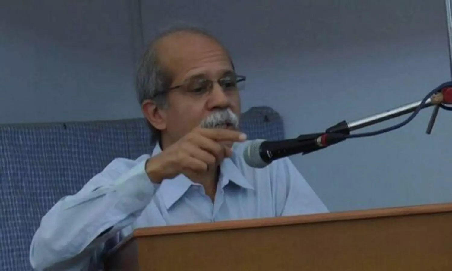 justice Akhil khureshi