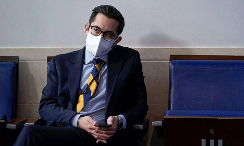 മാധ്യമപ്രവർത്തകയെ ഭീഷണിപ്പെടുത്തി; ഡെപ്യൂട്ടി പ്രസ്​ സെക്രട്ടറിയെ സസ്​പെൻഡ്​ ചെയ്​ത്​ വൈറ്റ്​ ഹൗസ്​