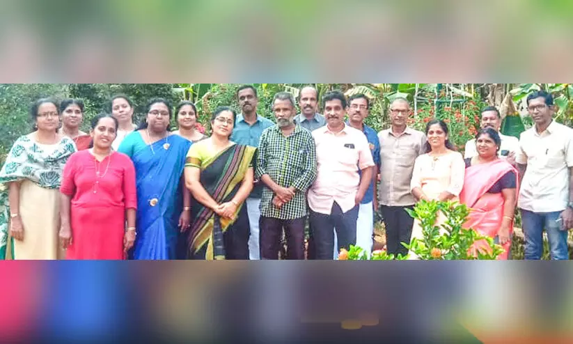ALUVA UC COLLEGE ALUMNI ALUVA UC COLLEGE ALUMNI