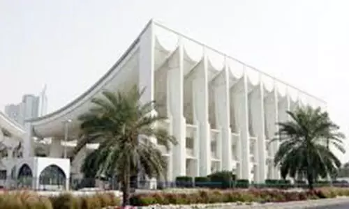 കോ​വി​ഡ്​ പ്ര​തി​സ​ന്ധി: പ്ര​ത്യേ​ക പാ​ർ​ല​മെൻറ്​ സ​മ്മേ​ള​നം നാ​ളെ