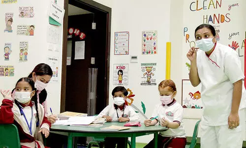 അബൂദബിയിലെ സ്കൂളുകളിൽ എല്ലാ ക്ലാസുകളിലും വിദ്യാർഥികൾ എത്തിത്തുടങ്ങി അബൂദബിയിലെ സ്കൂളുകളിൽ എല്ലാ ക്ലാസുകളിലും വിദ്യാർഥികൾ എത്തിത്തുടങ്ങി