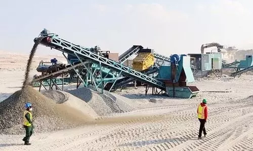 നി​ർ​മാ​ണ മാ​ലി​ന്യ പു​ന​രു​പ​യോ​ഗം; ത​ദ്‌​വീ​ർ ക്ര​ഷ​ർ വീ​ണ്ടും തു​റ​ന്നു