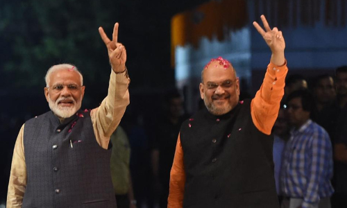 ഇത് മോദി-ഷാ കൂട്ടുകെട്ടിന്‍റെ വിജയം; 50 രൂപക്ക് അരലിറ്റർ പെട്രോൾ കിട്ടുന്നുണ്ട്