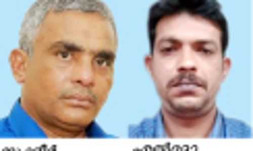 കാ​റും ബൈ​ക്കും കൂ​ട്ടി​യി​ടി​ച്ച്‌   ര​ണ്ടു​മ​ര​ണം