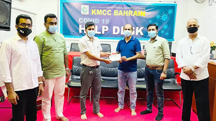 അൽ അമാന ഫണ്ട് ഏറ്റുവാങ്ങി അൽ അമാന ഫണ്ട് ഏറ്റുവാങ്ങി