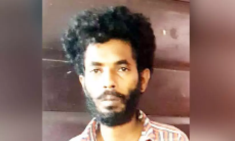 എ​ക്സൈ​സ് സം​ഘ​ത്തിന്‍റെ വി​ല​ങ്ങ് ത​ട്ടി​പ്പ​റി​ച്ച്​ ഓ​ടി​യ യു​വാ​വ് അ​റ​സ്​​റ്റി​ൽ