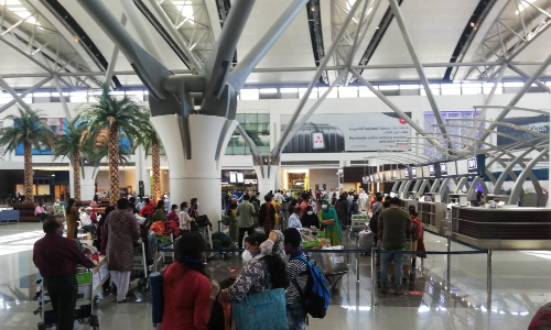 ഒമാനിൽ കുട്ടികൾക്കും മുതിർന്നവർക്കും   ഇൻസ്​റ്റിറ്റ്യൂഷനൽ ക്വാറൻറീനിൽ ഇളവ്​