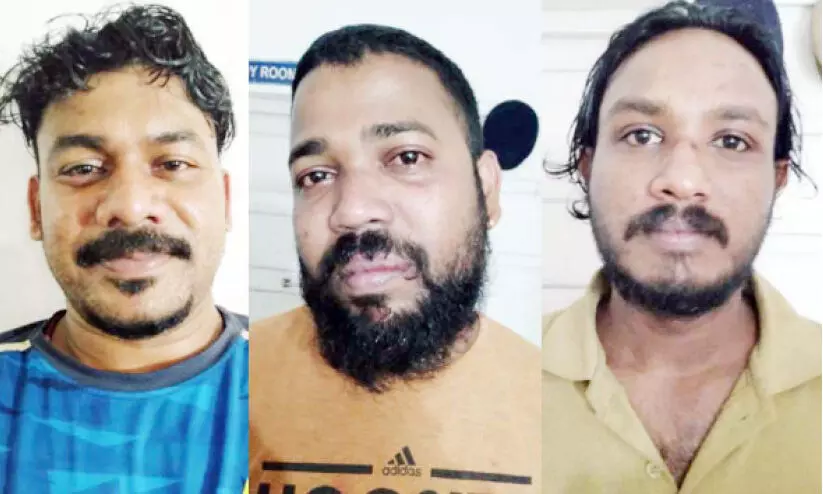 ഓട്ടോ തൊഴിലാളിയെ ആക്രമിച്ച കേസിൽ മൂന്നുപേർ അറസ്​റ്റിൽ