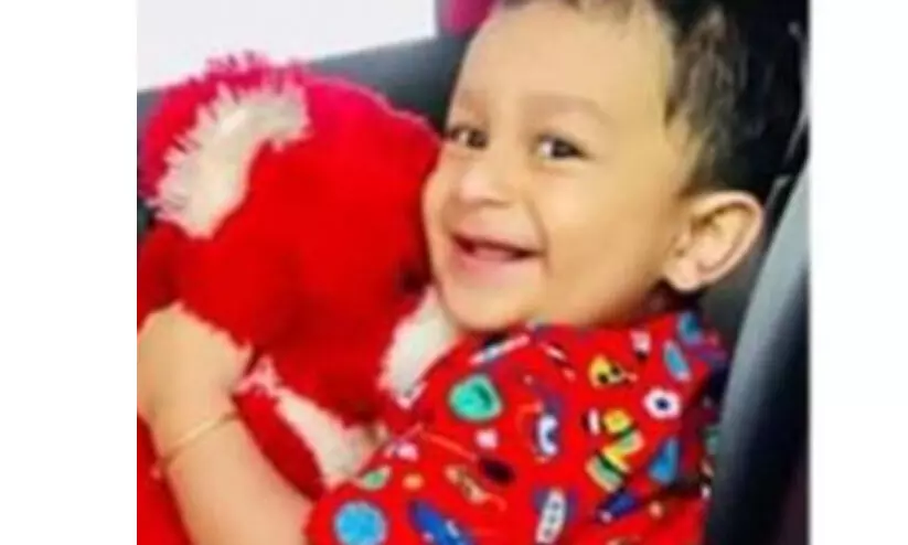 വീടിന്റെ ഗേറ്റ് ദേഹത്ത് വീണ് രണ്ടുവയസ്സുകാരൻ മരിച്ചു വീടിന്റെ ഗേറ്റ് ദേഹത്ത് വീണ് രണ്ടുവയസ്സുകാരൻ മരിച്ചു