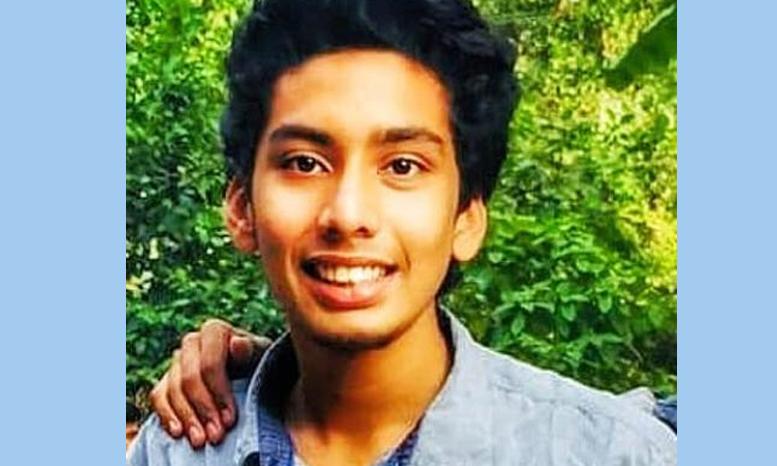 ഓട്ടോ ടാക്സിയും ബൈക്കും കൂട്ടിയിടിച്ച് ബൈക്ക് യാത്രികനായ പ്ലസ് ടു വിദ്യാർഥി മരിച്ചു ഓട്ടോ ടാക്സിയും ബൈക്കും കൂട്ടിയിടിച്ച് ബൈക്ക് യാത്രികനായ പ്ലസ് ടു വിദ്യാർഥി മരിച്ചു