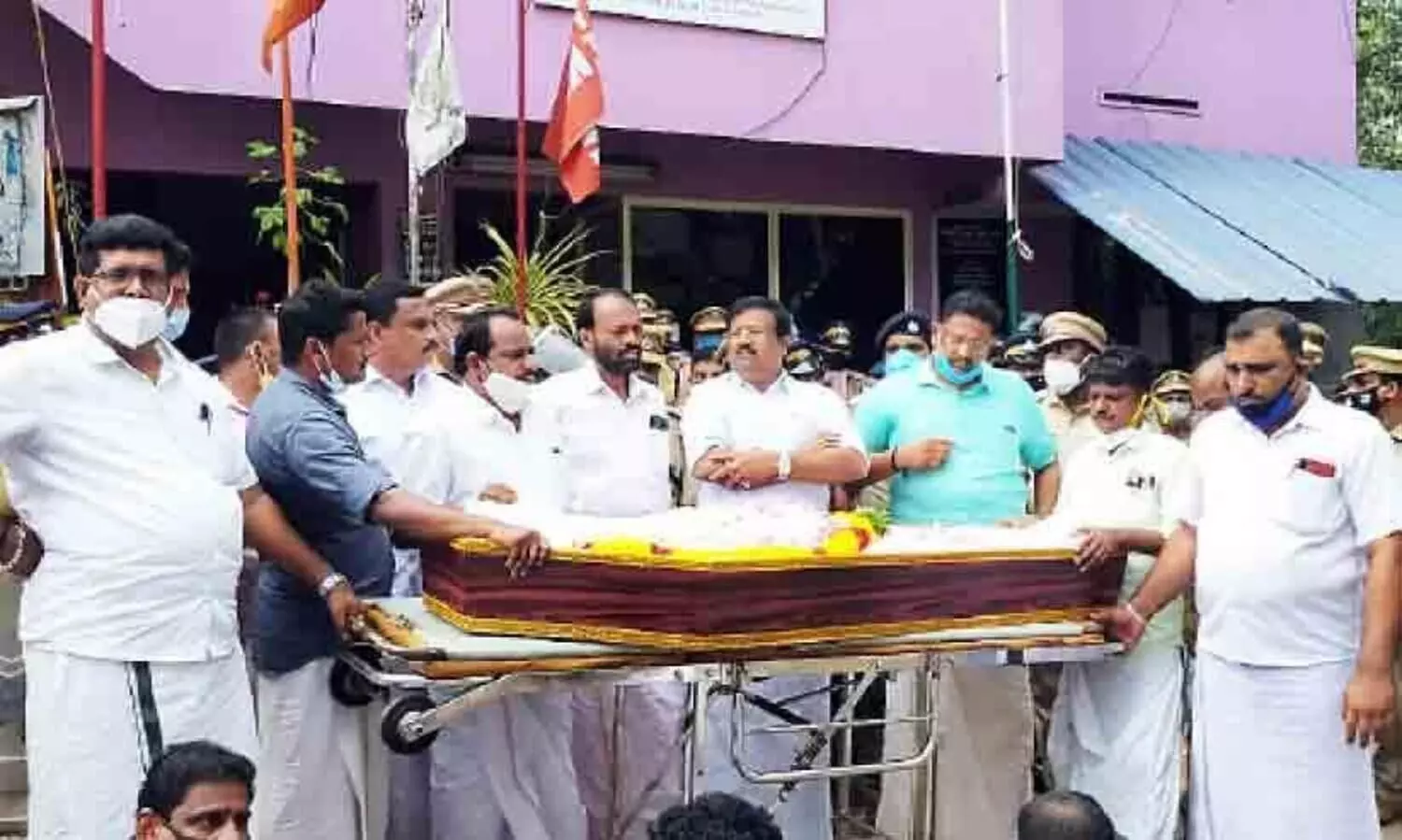 protesters Roadblock with Sunils body